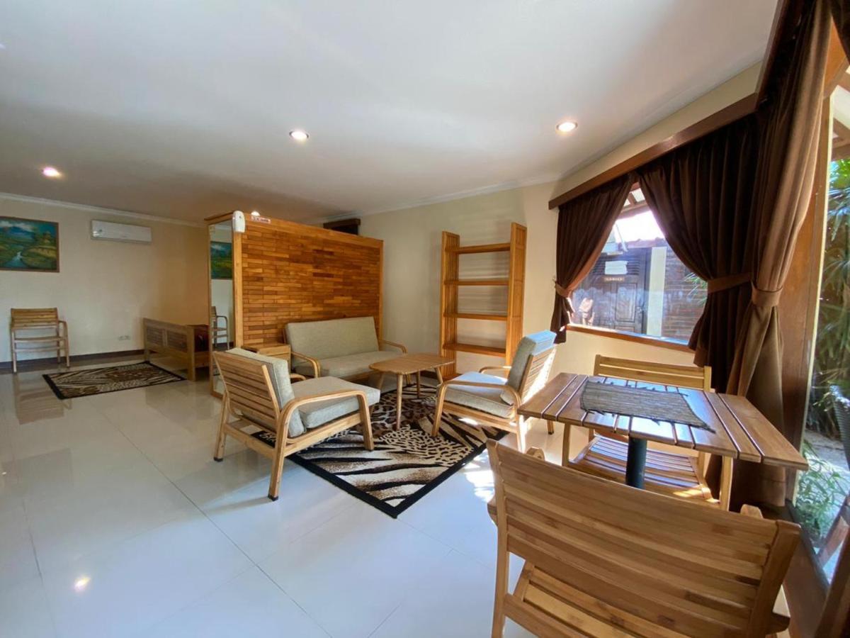 Jepara Marina Beach Bungalows Extérieur photo