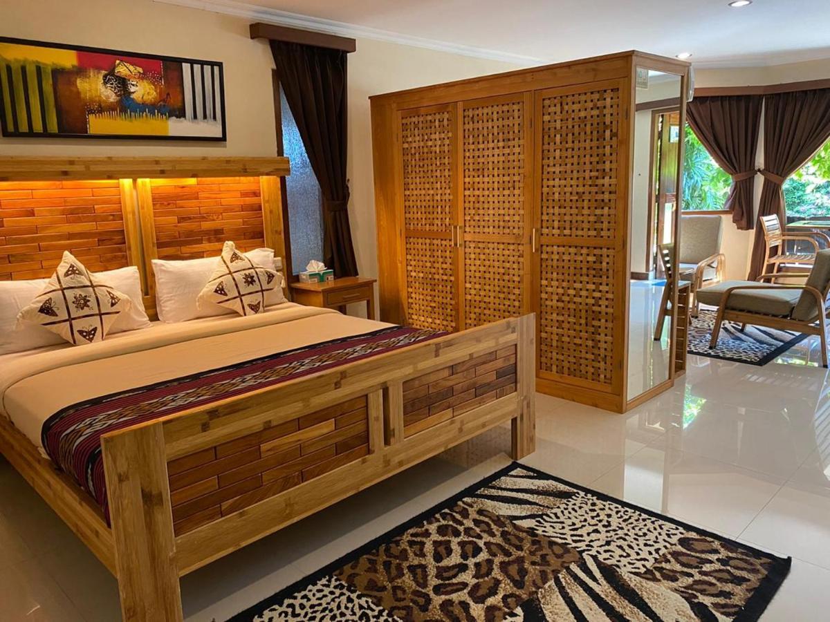Jepara Marina Beach Bungalows Extérieur photo