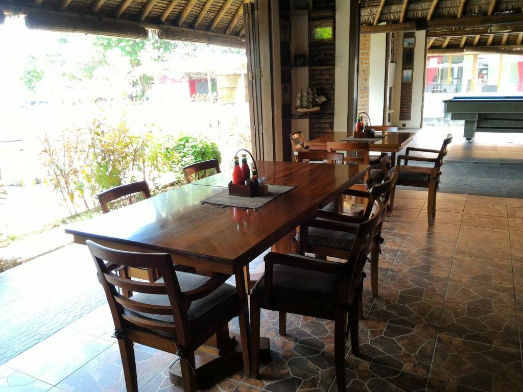 Jepara Marina Beach Bungalows Extérieur photo